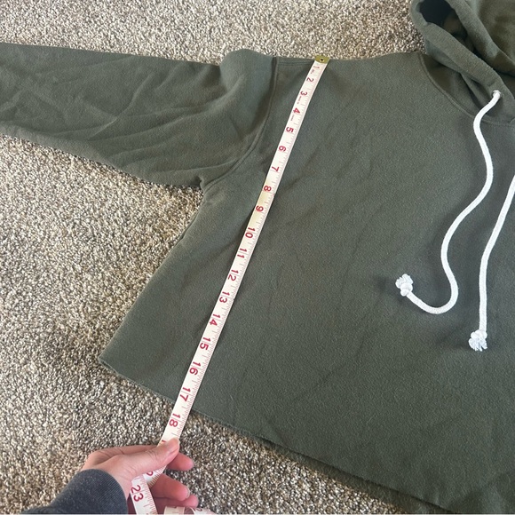 [Wild Fable] Sage Green Cropped Hoodie - Picture 5 of 6